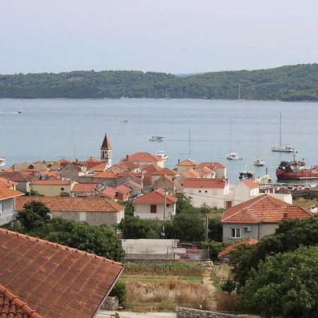 Lux Apartman S Pogledom Na More Trogir Luaran gambar